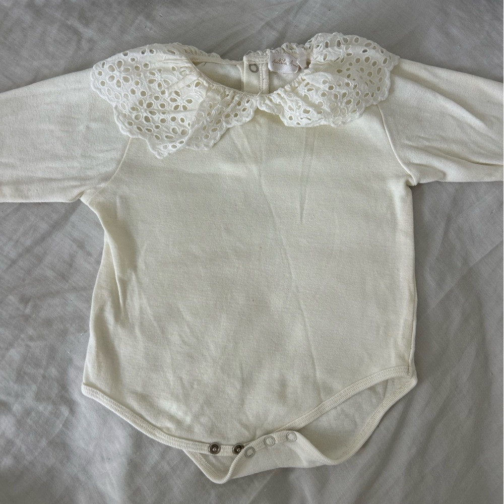 Petite Amalie Cream Bebe Vintage Embroidered eyelet Lace collar Onesie